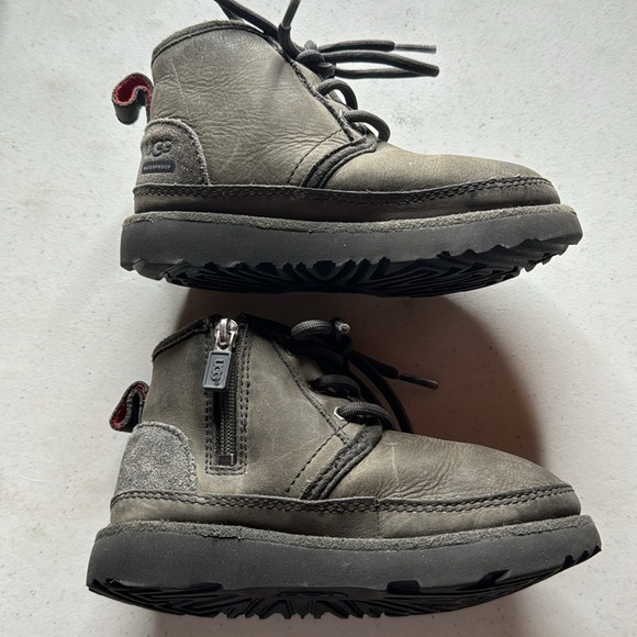 Ugg Neumel II Unisex Youth Charcoal Gray Lace Up Boots Waterproof Size 10 USED - Picture 5 of 13